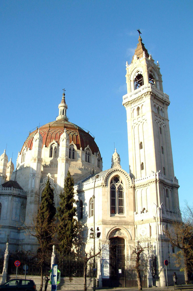 IGLESIA-DE-SAN-MANUEL-Y-SAN-BENITO-2015